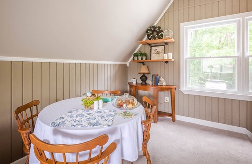 Murfreesboro Apartamento | ¡Retiro del nido-A Creekside de Rebecca!