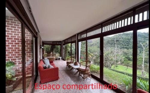 Teresopolis Casa | Recanto da Morgana-Lofts bem equipados, conforto e piscina grande