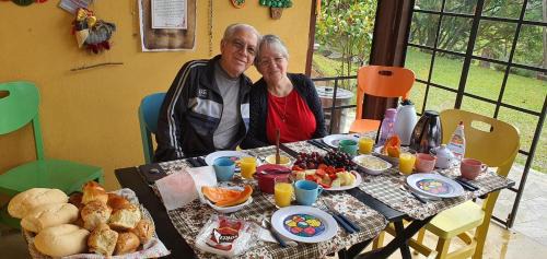 Nogueira Cama Y Desayuno | Recanto das Acácias