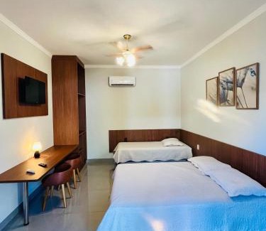 Olimpia Casa | Recanto Quinta das Palmeiras, Casa com Piscina Aquecida, até 16 pessoas, Perto dos Parques, Olímpia-SP