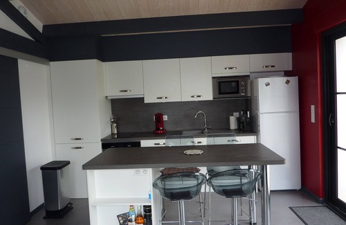 Le Bois-Plage-en-Re Casa | Recent 3* listed house opening onto walled garden