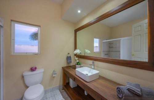 Lazaro Cardenas Apartamento | Recently Remodeled and Ready To Be Used