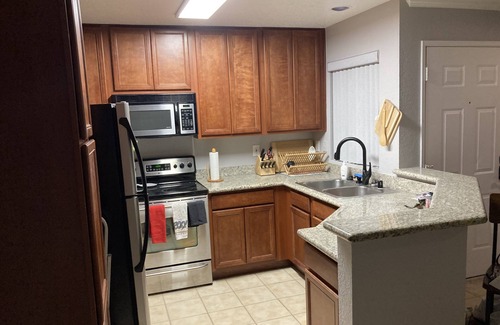 Bermuda Dunes Condominio | Recently remodeled condo, centrally located with ammenities