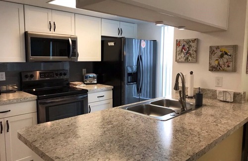 Royal Palm Bay Condominio | Recently Remodeled, Very Comfy Condo Near Disney, Universal and Sea World.