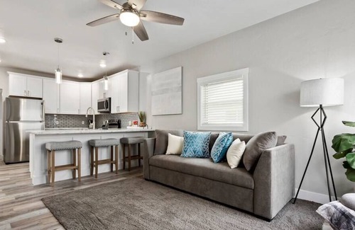 Burley Casa | Recently Renovated 2 Bed, Clean and COZY Home.