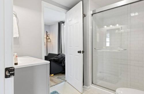 East Durham Casa | Recently Renovated Chic Durham Farmhouse