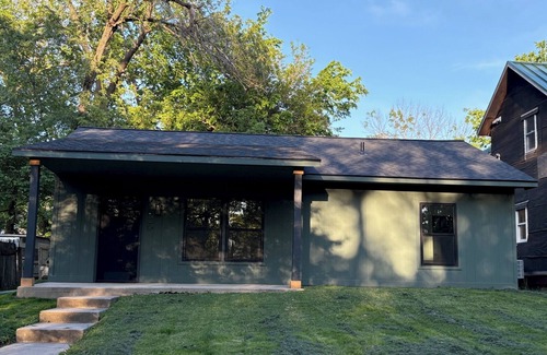 East Lawrence Casa | Recently renovated home in East Lawrence