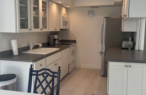 Trailer Estates Villa | Recently renovated / re-furnished Villa on 6th fairway of the IMG Golf Course