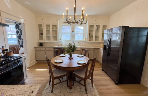 Rock Springs Casa | Recently Renovated Cottage in Rock Springs - 3 bedrooms