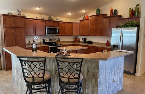 Summerfield Villa | Villa de 3 dormitorios decorada profesionalmente, conexión WiFi gratuita, carrito de golf para 4 personas incluido