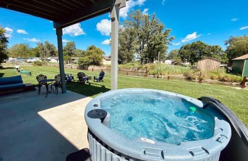 Vickery Casa | Reconnect in a Cozy Retreat