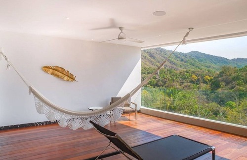 Zona sur Casa | Reconnect with Luxury at Hotel Mousai - Your Ultimate Adults Only PV Retreat