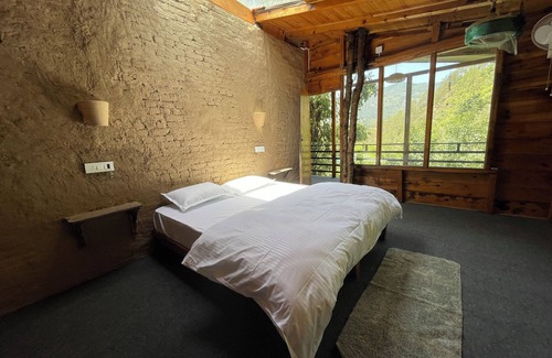 Mukteshwar Cabina | Reconnect with nature, heal your mind, body, and soul.