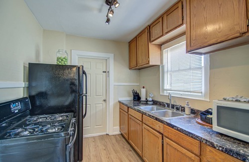 Garfield Casa | Red Armadillo | Cozy Historic Stay in Downtown Phoenix | Perfectly Located!