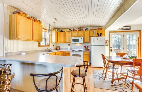 Chillicothe Casa | 'Red Barn Getaway' Chillicothe Countryside Home