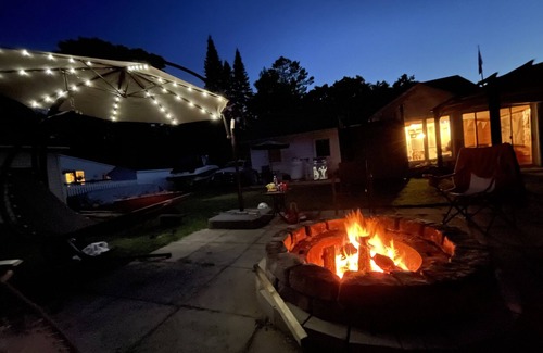Red Bay Cabaña | Red Bay Bruce Peninsula - the perfect Lake Huron getaway & all season retreat!