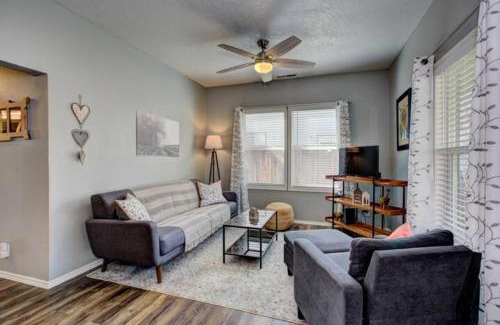 Sunset Casa | Red Bench Cottage Ideal location near parks, trails, skiing, hiking, biking, shopping extended stays welcome