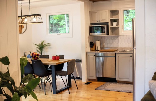 Dysart et al Cabaña | Red Berry Lodge - Waterfront & Pet Friendly!