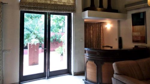 Malviya Nagar Casa | RED BRICK HOME BY EARTHAA ESCAPES