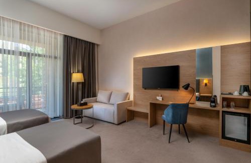 Kentron Hotel | Red Bridge Yerevan