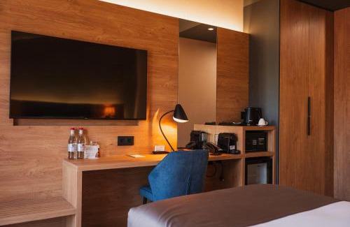 Kentron Hotel | Red Bridge Yerevan