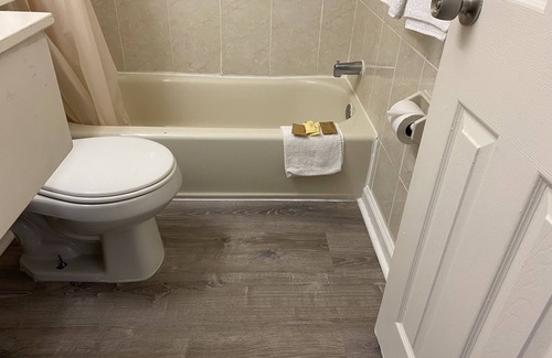 Atlantic City Hotel | Red Carpet Inn & Suites
