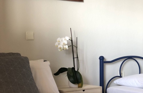 Ormilia Casa | Red Coral Apartments