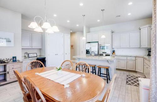 Washington Casa | Red Coral Retreat near Zion NP, pets welcome