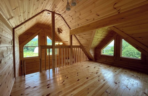 Imazu Cabaña | Red Cottage on the Hill Pets Allowed / Takashima Shiga