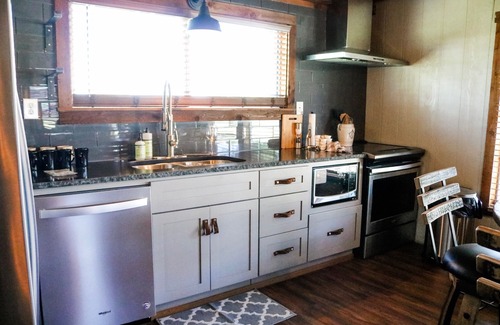 Lorena Cabina | Red Deer Lodge HiBanks Ranch a 12 minutos de Magnolia Silos