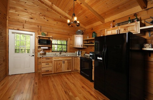 Townsend Cabina | Red Door Cabin: una escapada aislada en el corazón de Townsend