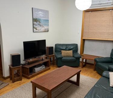 Mount Gambier Casa | Red Door Cottage
