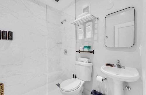 Condado Hotel | Red Door Inn