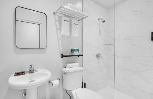 Condado Hotel | Red Door Inn