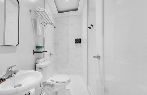 Condado Hotel | Red Door Inn