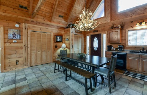 Branson Cedars Cabina | Red Feather Falls | 2 Bed, 2 Bath