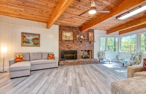 Franklin Casa | Red Fox Den