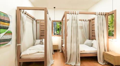 Isla Bastimentos Hotel | Red Frog Bungalows Ocean Resort