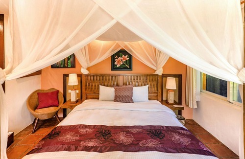 Sail Rock Beach Cama Y Desayuno | Red Garden Resort