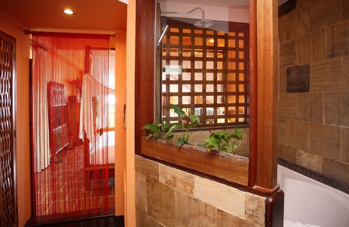 Sail Rock Beach Cama Y Desayuno | Red Garden Resort