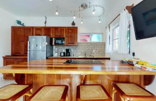 San Pedro Apartamento | Red Ginger @ Caribe Island