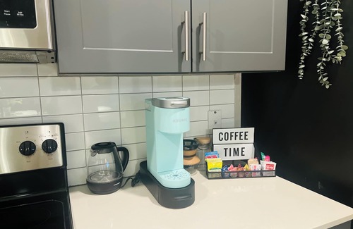 Morningside-Lenox Park Apartamento | Red Heart Lounge