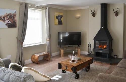 Acklington Casa | Red Hen Cottage