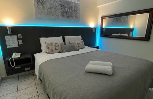 Downtown Santiago Hotel | Red Hotel Centric Santiago