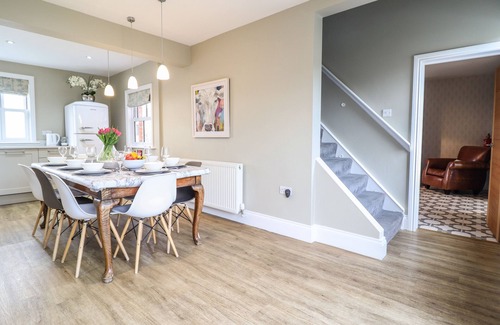 Welshpool Cabaña | Red House Farm, LLANFAIR CAEREINION