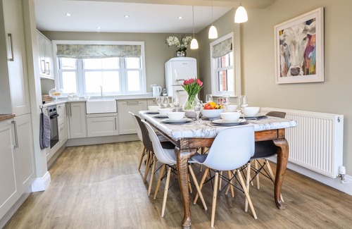Welshpool Cabaña | Red House Farm, LLANFAIR CAEREINION