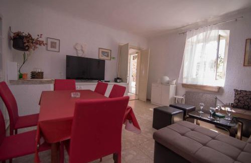 Veli Losinj Casa | Red House Veli Lošinj