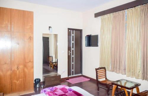 Manali Hotel | Red Inn