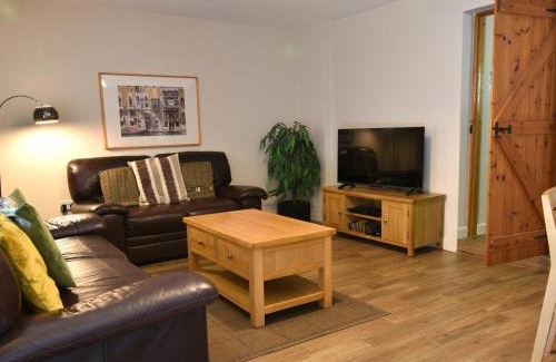 Whitland Casa | Red Kite