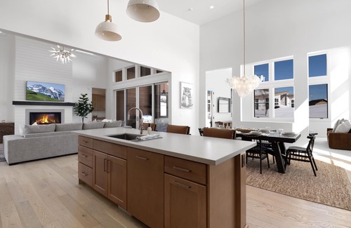 Heber Casa | Red Ledges Luxury Retreat, 90 Day Min Stay, Golf Privileges, DV Ski Shuttle
